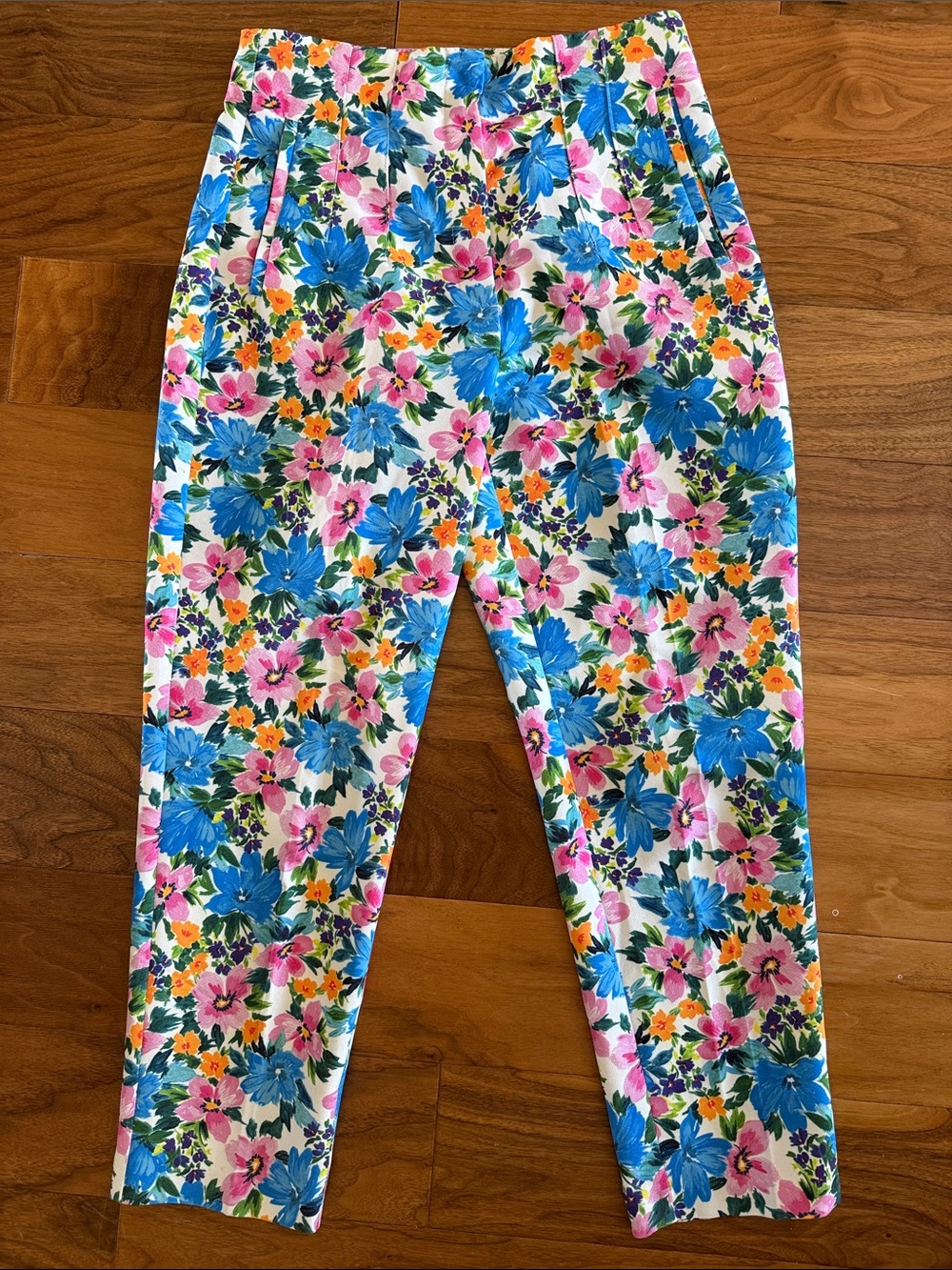 Zara Floral Cropped Pants in Blue, Pink & Green Size L